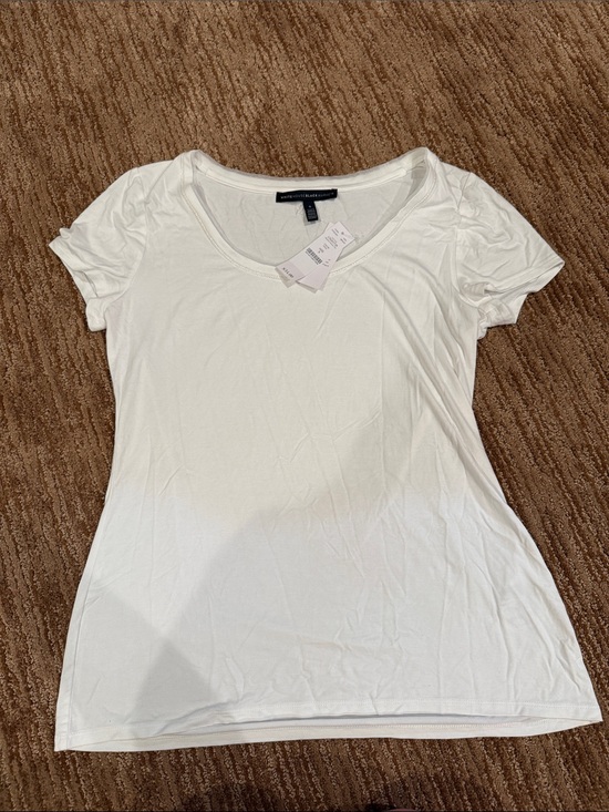 White House Black Market Tops - WHBM White Scoop Neck Short-Sleeve Tee